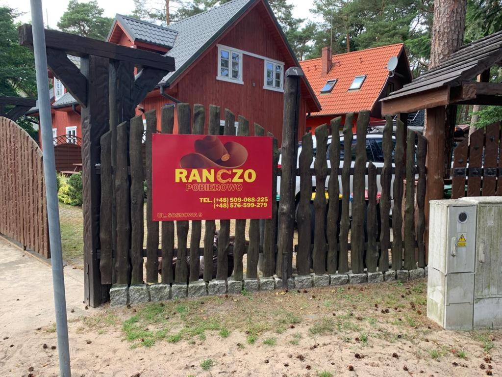 Отель Ranczo Поберово Экстерьер фото